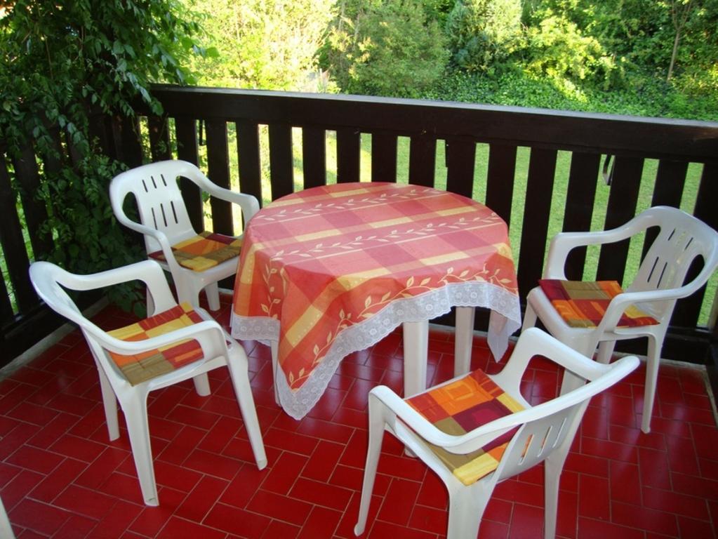 Gyongyvirag Vendeghaz Apartment Balatonboglar Room photo