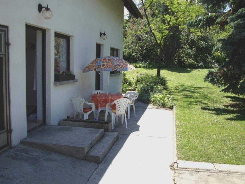 Gyongyvirag Vendeghaz Apartment Balatonboglar Exterior photo
