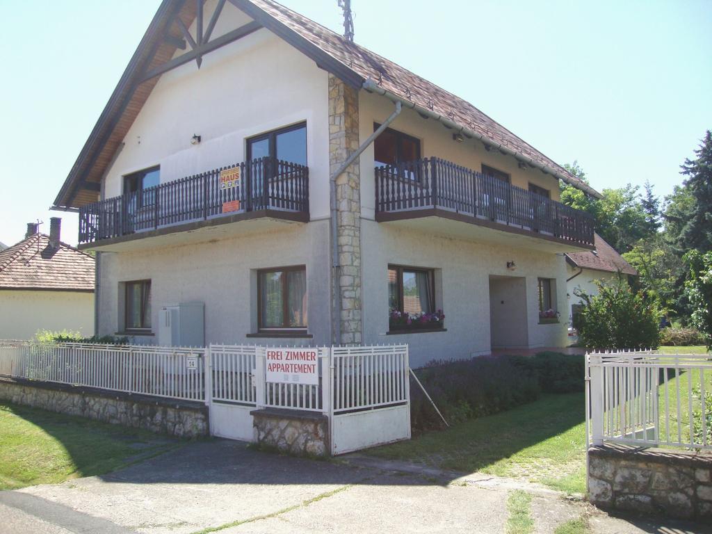 Gyongyvirag Vendeghaz Apartment Balatonboglar Exterior photo
